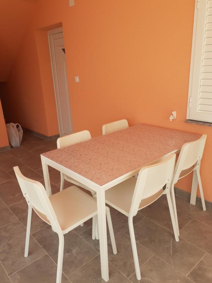 Apartmani Kid Vir Exteriör bild